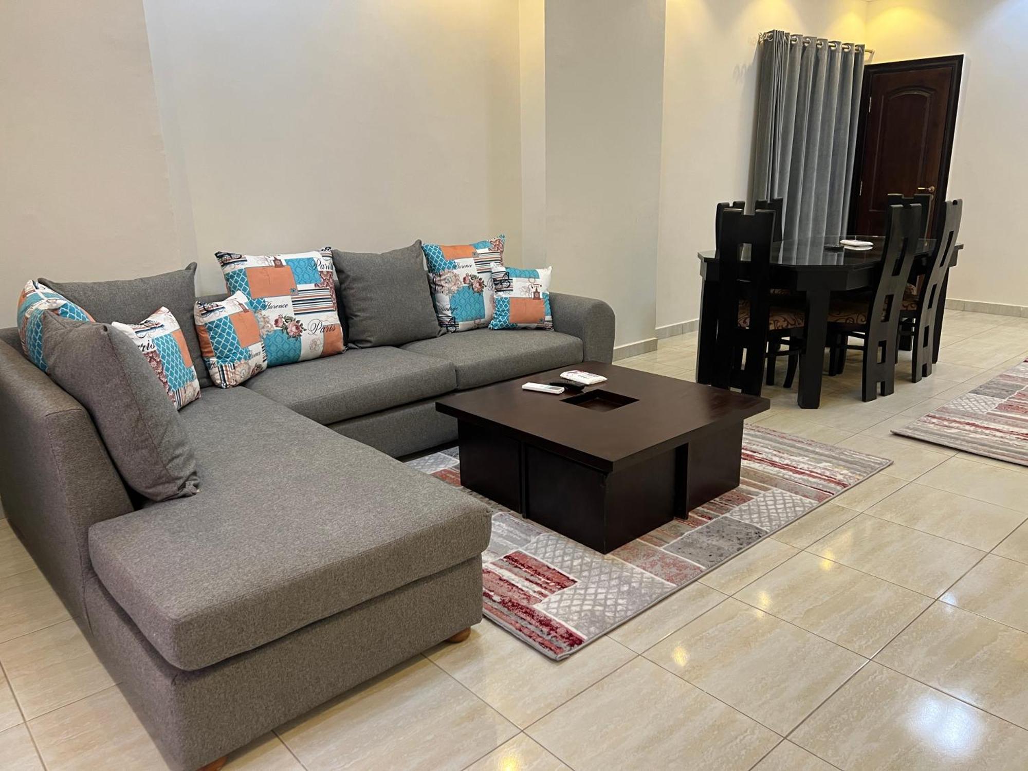 Luxury Apartments Beside Mall Of Arabia And Dar Al-Fouad Hospital - Families Only- No Alcoholic Beverages 6th of October City 外观 照片